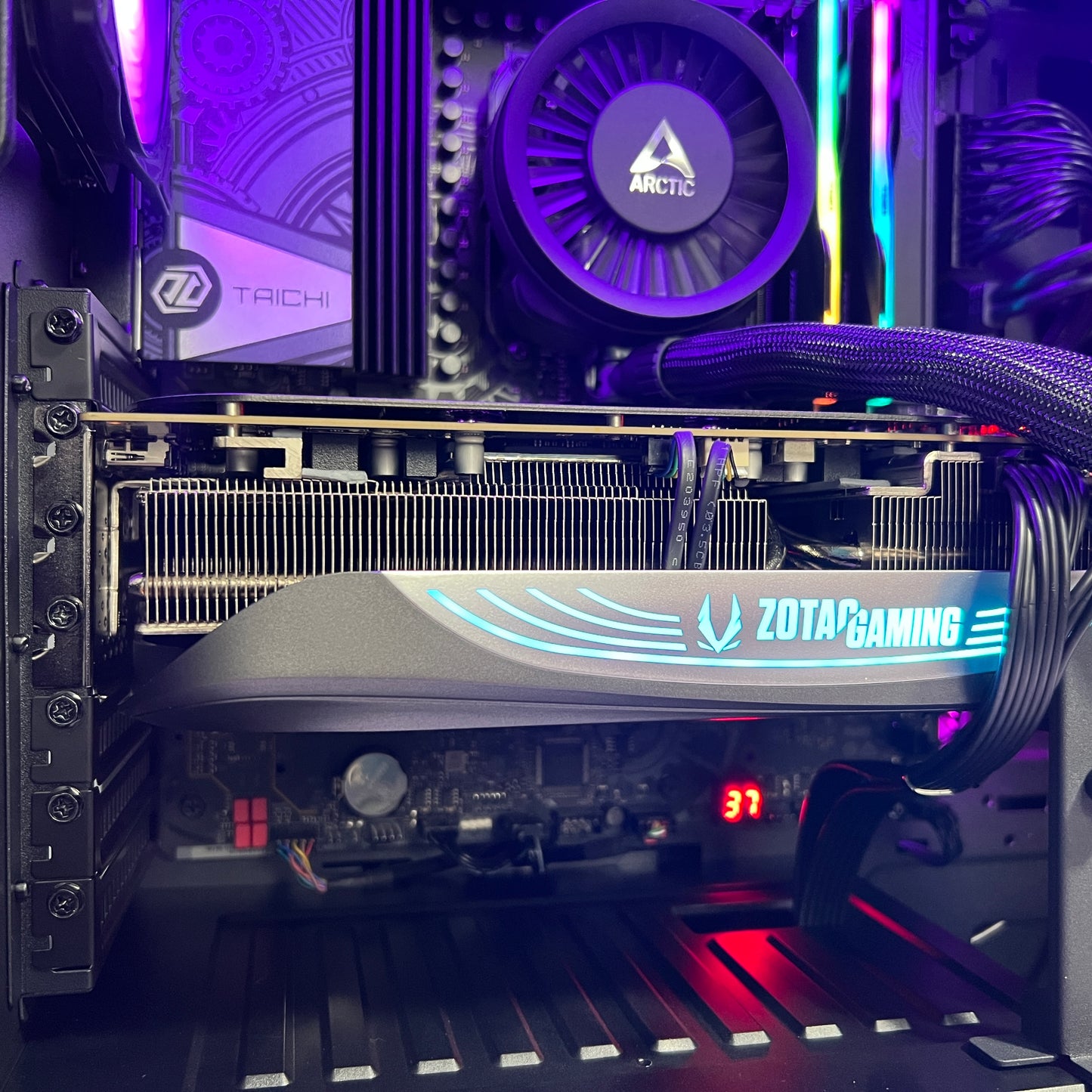 Zotac RTX 4080 GPU, Ryzen 7 9800X3D CPU Gaming Computer