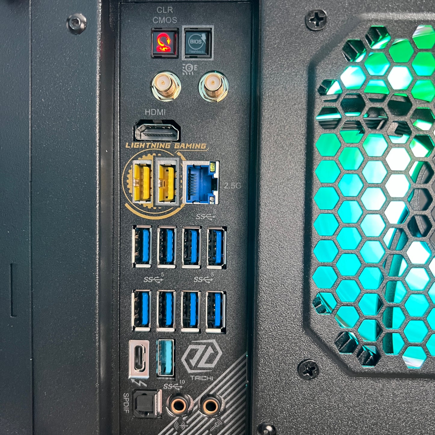 Zotac RTX 4080 GPU, Ryzen 7 9800X3D CPU Gaming Computer